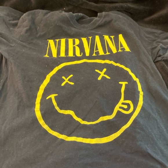 NIRVANA Black and Yellow Short Sleeve Tee - Picture 1 of 3